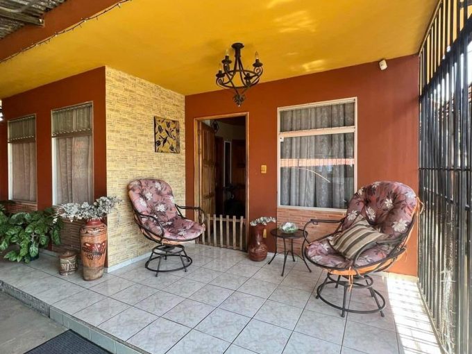 casa-en-venta-tacacori-alajuela