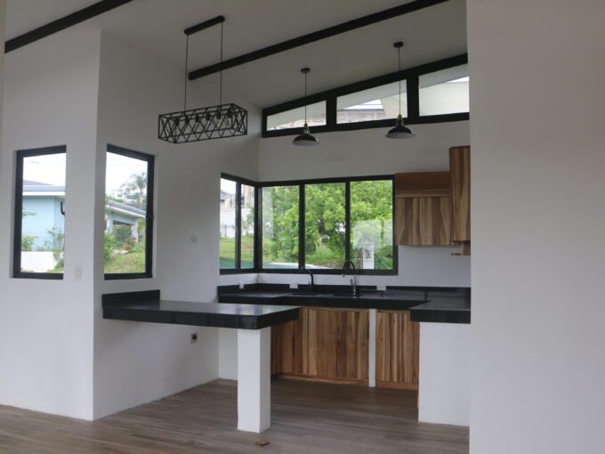 CASA DE ALQUILER EN EXCLUSIVO CONDOMINIO GRECIA MONTEZUMA ALQ-SJ040925